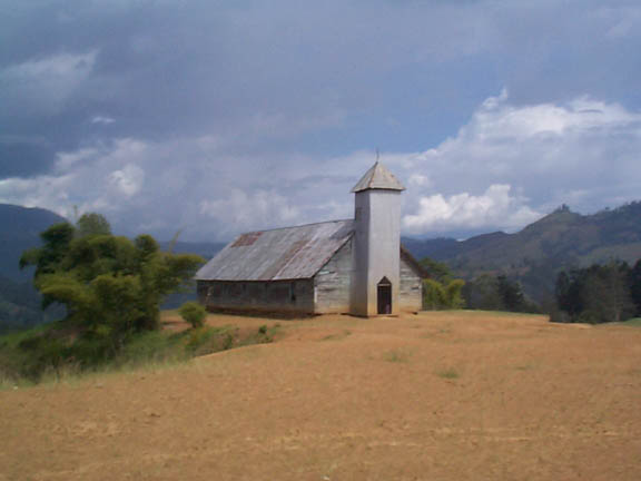Kundiawa church on hill