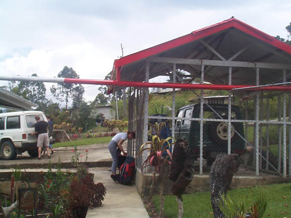Kundiawa packing car