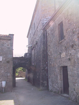 Castle walk archway