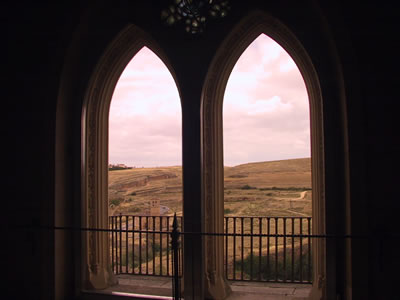 Sergovia Alcazar arch view